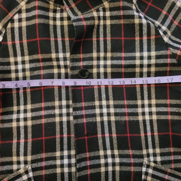Woman's Madison Reversible Jacket Plaid or Solid Black - Picture 8 of 14